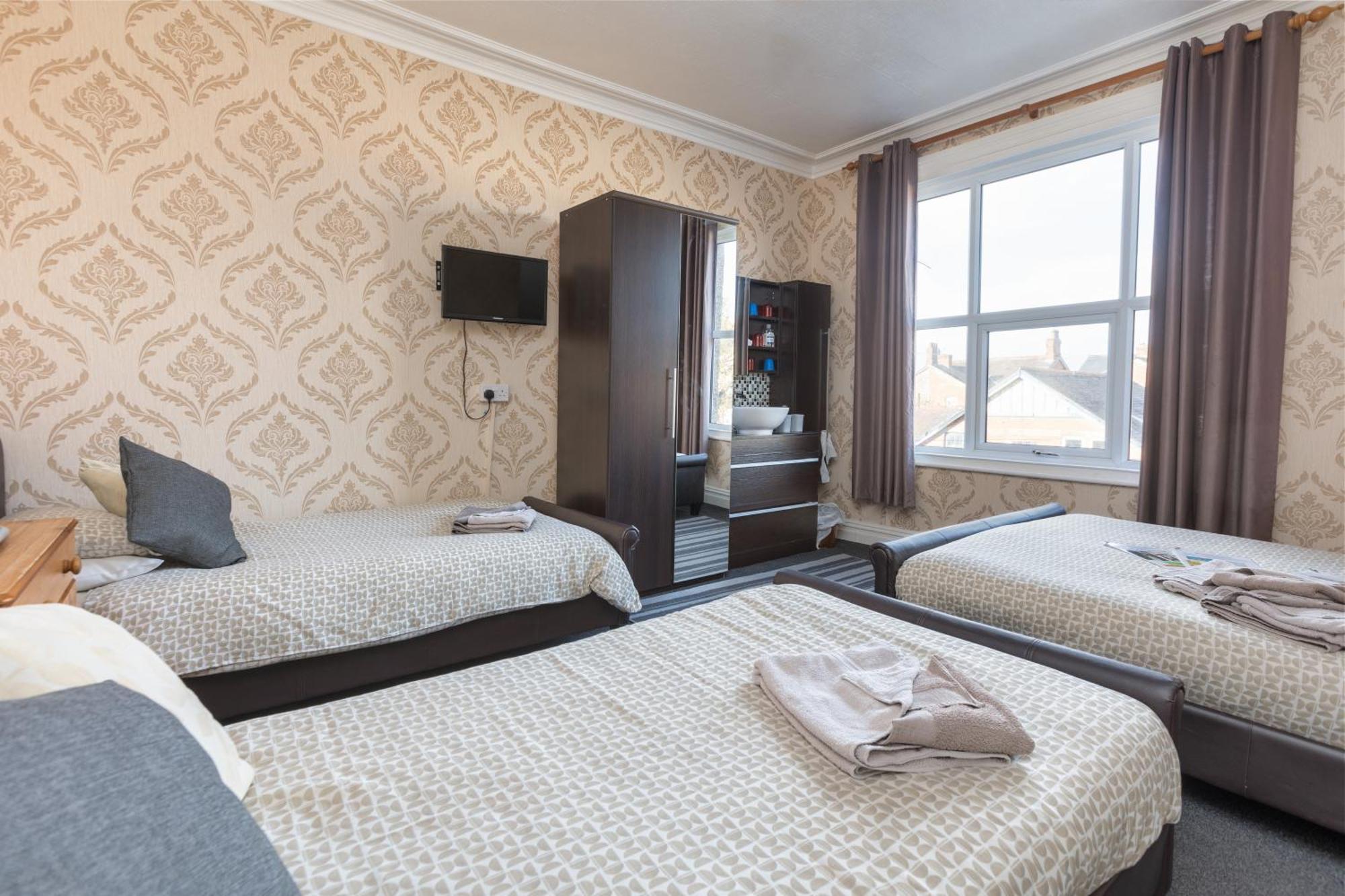Bed and Breakfast The Fairmile à Lytham St Annes Extérieur photo