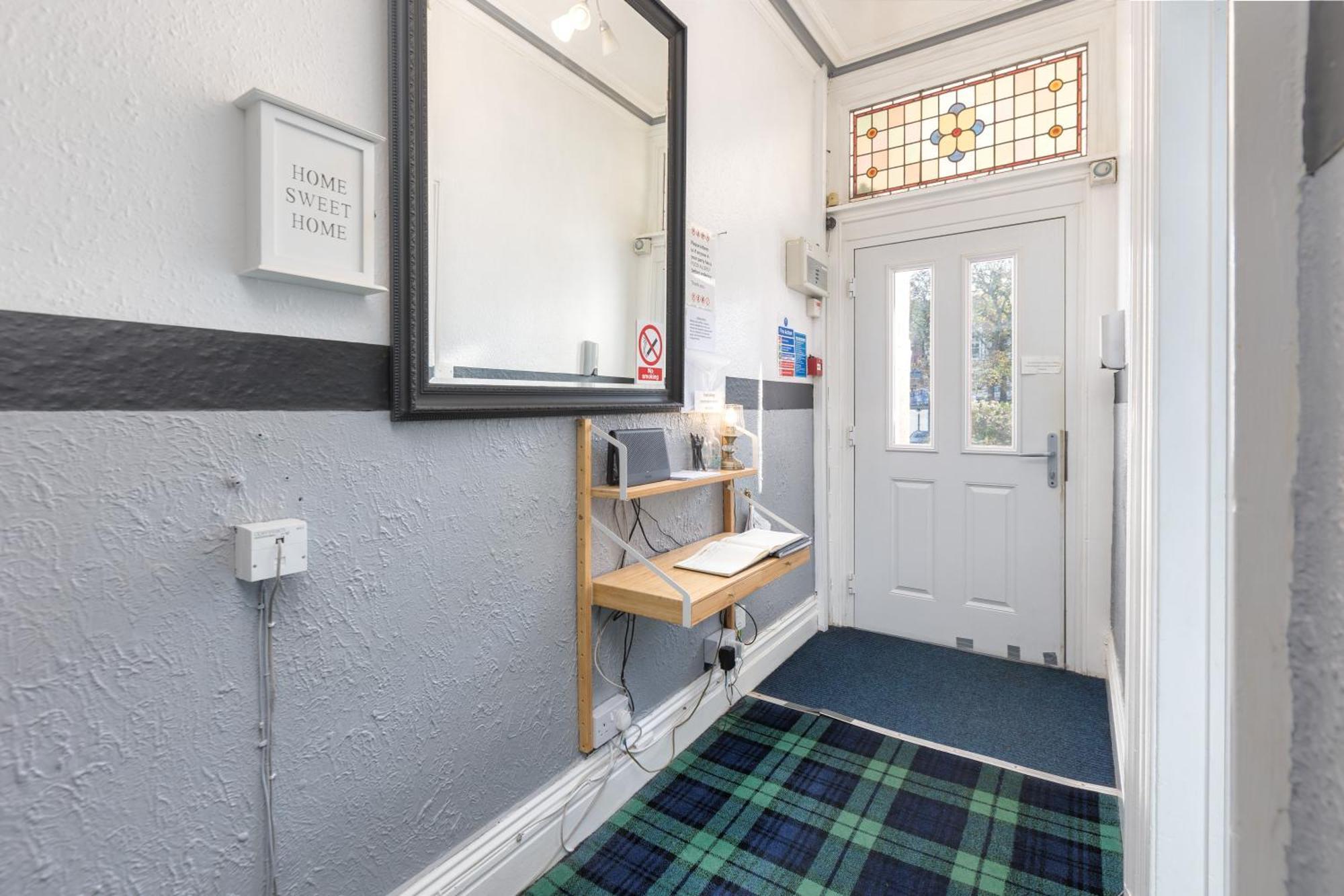 Bed and Breakfast The Fairmile à Lytham St Annes Extérieur photo